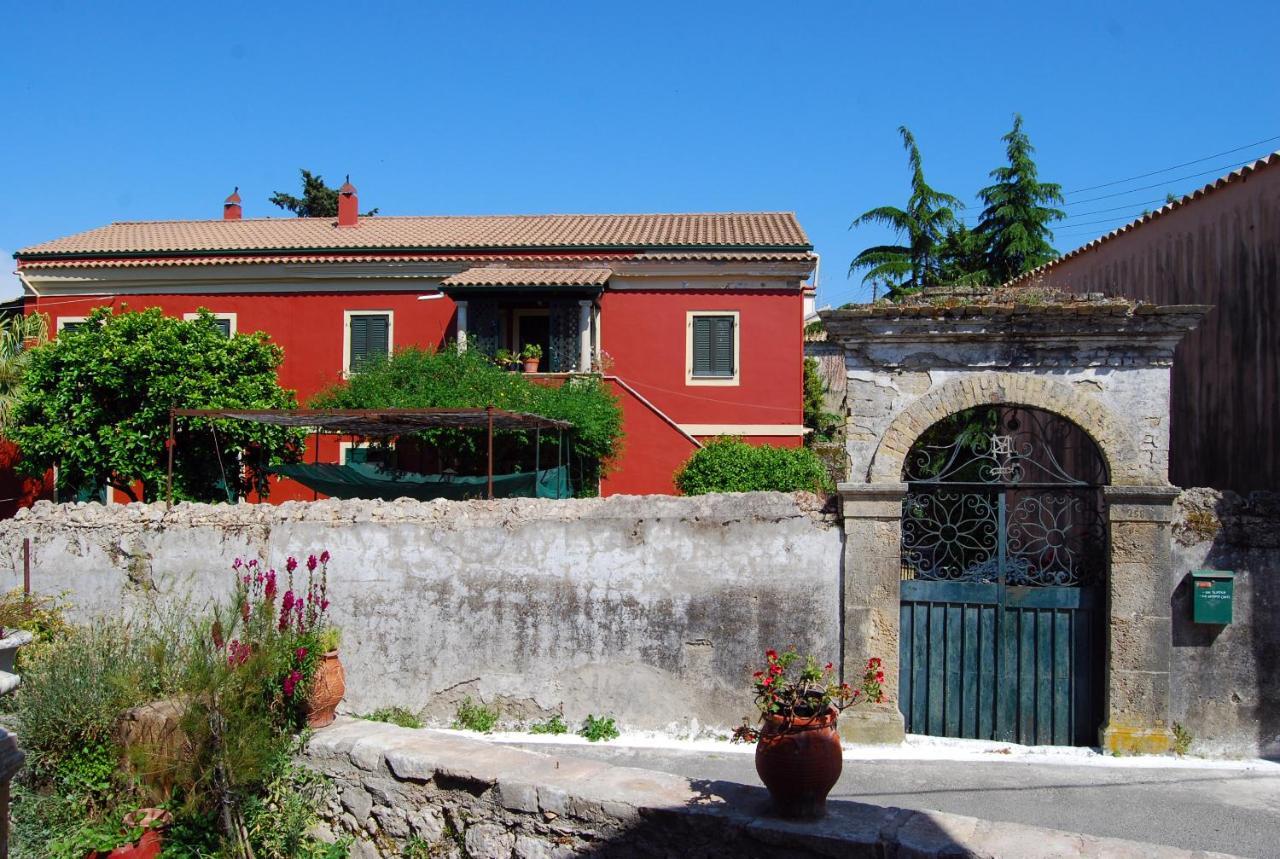 Yangos Traditional Home Kouramádes Buitenkant foto