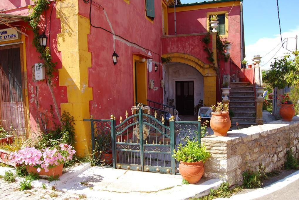 Yangos Traditional Home Kouramádes Buitenkant foto